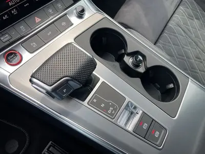 Audi S6 Avant – Foto 11