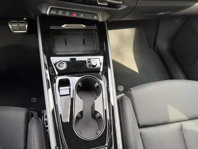 Audi Q3 – Foto 16