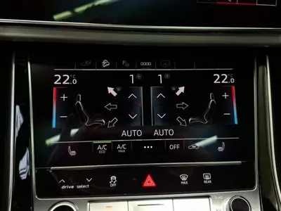 Audi Q8 – Foto 17