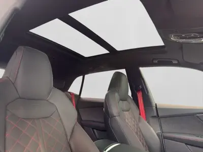 Audi Q8 – Foto 19