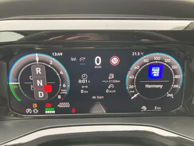 Volkswagen T7 Multivan – Foto 10