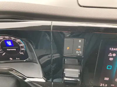 Volkswagen T7 Multivan – Foto 11