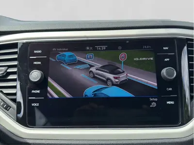 Volkswagen T-Roc Cabriolet – Foto 15