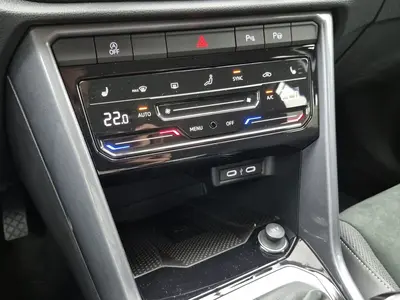 Volkswagen T-Roc – Foto 16