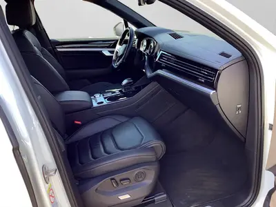Volkswagen Touareg – Foto 4