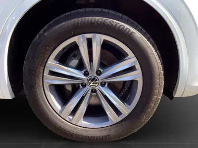 Volkswagen Touareg – Foto 7