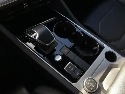 Volkswagen Touareg – Foto 11