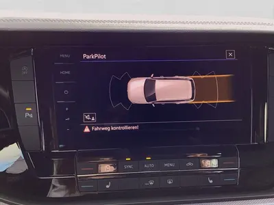 Volkswagen Touareg – Foto 15