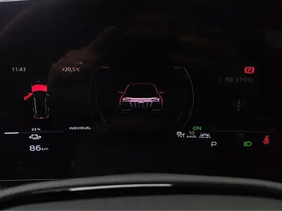 Audi Q6 e-tron – Foto 10