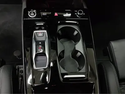 Audi Q6 e-tron – Foto 11
