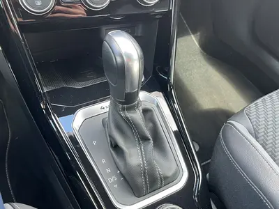 Volkswagen T-Roc – Foto 11