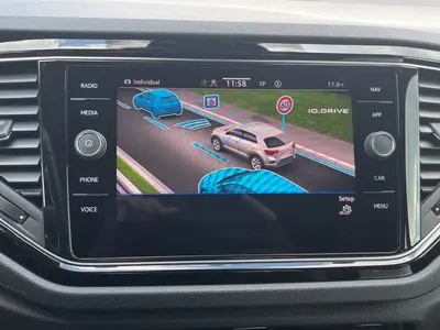 Volkswagen T-Roc – Foto 15