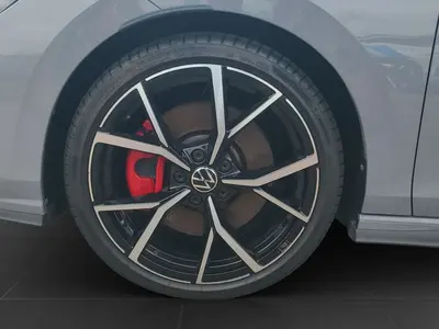 Volkswagen Golf GTI – Foto 7