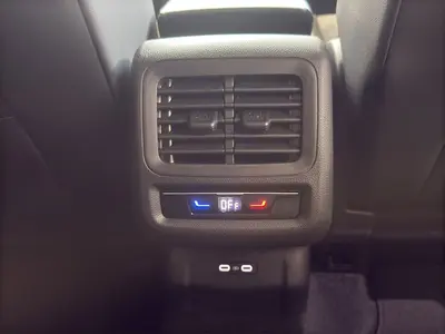 Volkswagen T-Roc – Foto 18