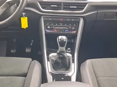 Volkswagen T-Roc – Foto 11