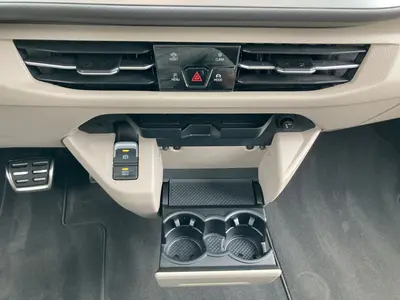 Volkswagen T7 Multivan – Foto 11