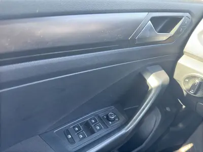 Volkswagen T-Roc – Foto 8
