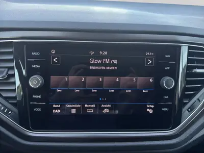 Volkswagen T-Roc – Foto 12