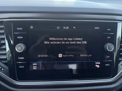 Volkswagen T-Roc – Foto 15