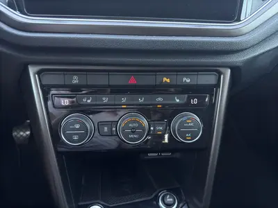 Volkswagen T-Roc – Foto 18