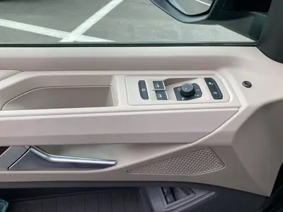 Volkswagen T7 Multivan – Foto 8