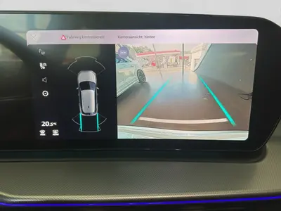 Audi Q3 – Foto 16