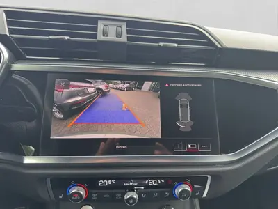 Audi Q3 – Foto 12