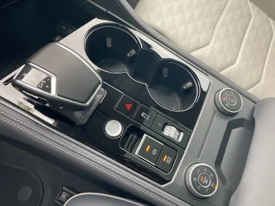 Volkswagen Touareg – Foto 10