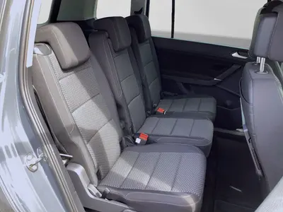 Volkswagen Touran – Foto 6