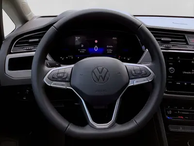 Volkswagen Touran – Foto 9