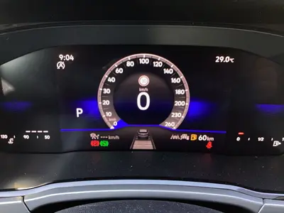 Volkswagen Touran – Foto 10