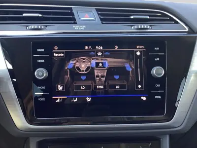 Volkswagen Touran – Foto 15