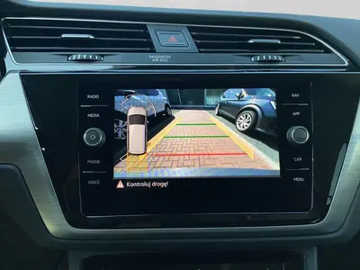 Volkswagen Touran – Foto 16
