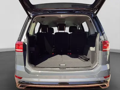 Volkswagen Touran – Foto 17