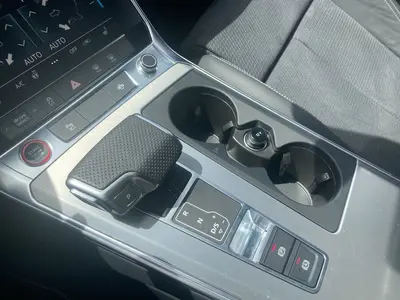 Audi S6 Avant – Foto 11