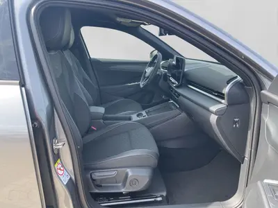 Volkswagen T-Roc – Foto 4