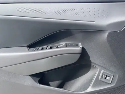Volkswagen T-Roc – Foto 8