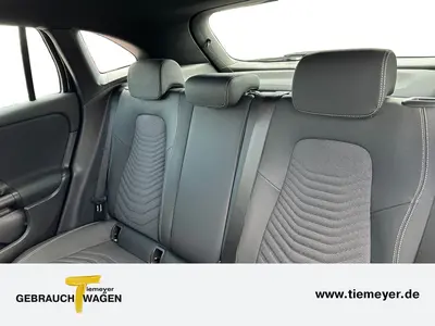 Mercedes-Benz GLA 200 – Foto 11