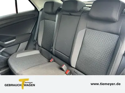 Volkswagen T-Roc – Foto 11
