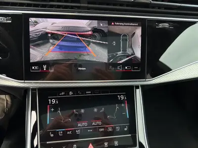 Audi Q8 – Foto 12