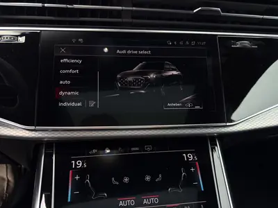 Audi Q8 – Foto 15