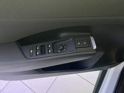 Volkswagen T-Roc – Foto 8