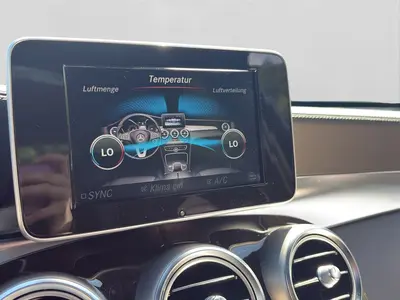 Mercedes-Benz GLC 220 – Foto 13