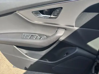 Audi Q8 – Foto 8