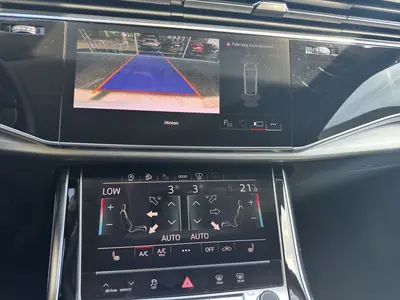 Audi Q8 – Foto 12