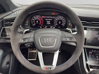 Audi RS Q8 – Foto 9