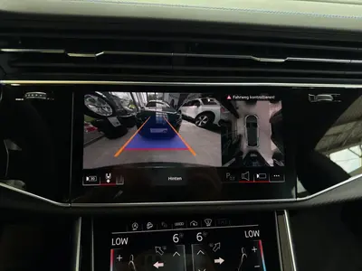Audi RS Q8 – Foto 12