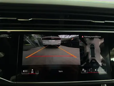 Audi RS Q8 – Foto 13