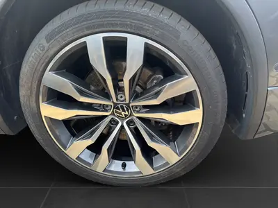 Volkswagen Tiguan Allspace – Foto 7