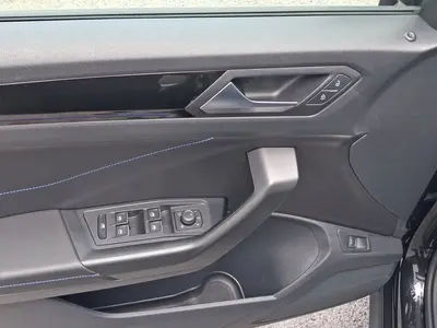 Volkswagen T-Roc – Foto 8